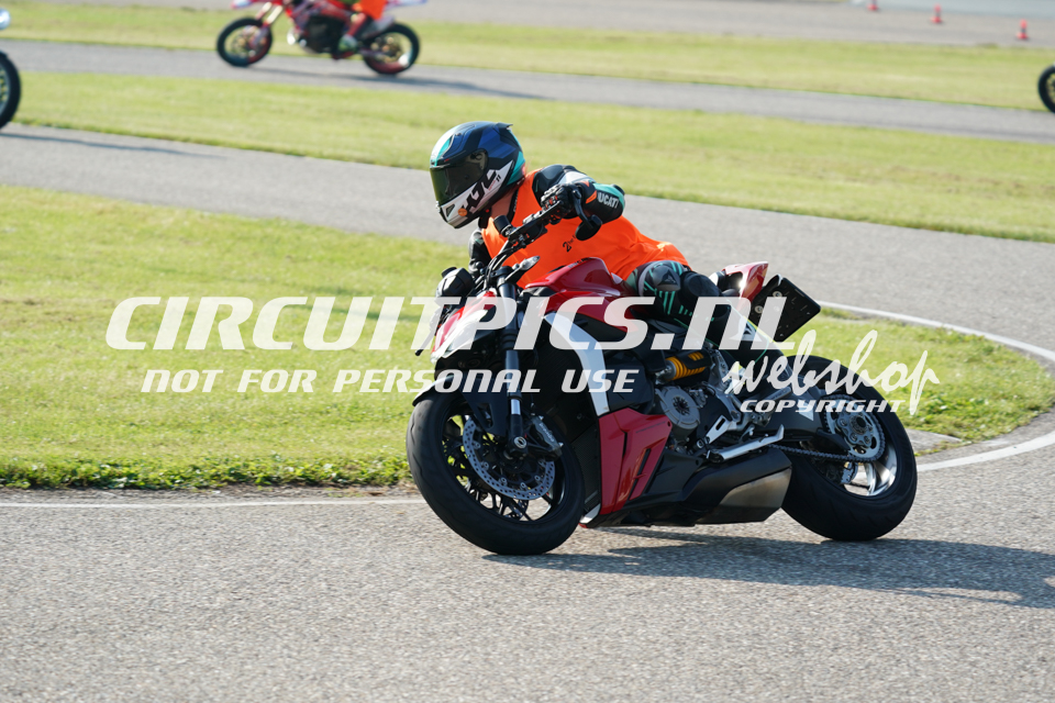 100923_IMG08878.jpg